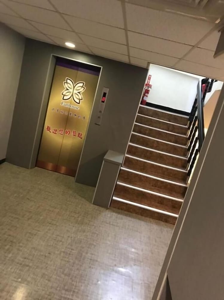 Фото Funhouse Hsinchu