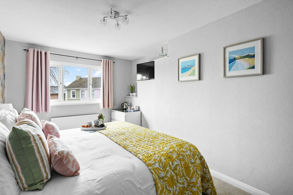 Фото Sandway House