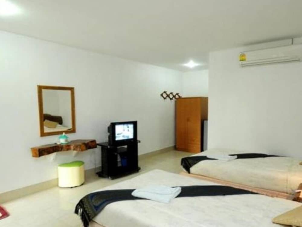 Фото Ruan Mai Sang Ngam Resort