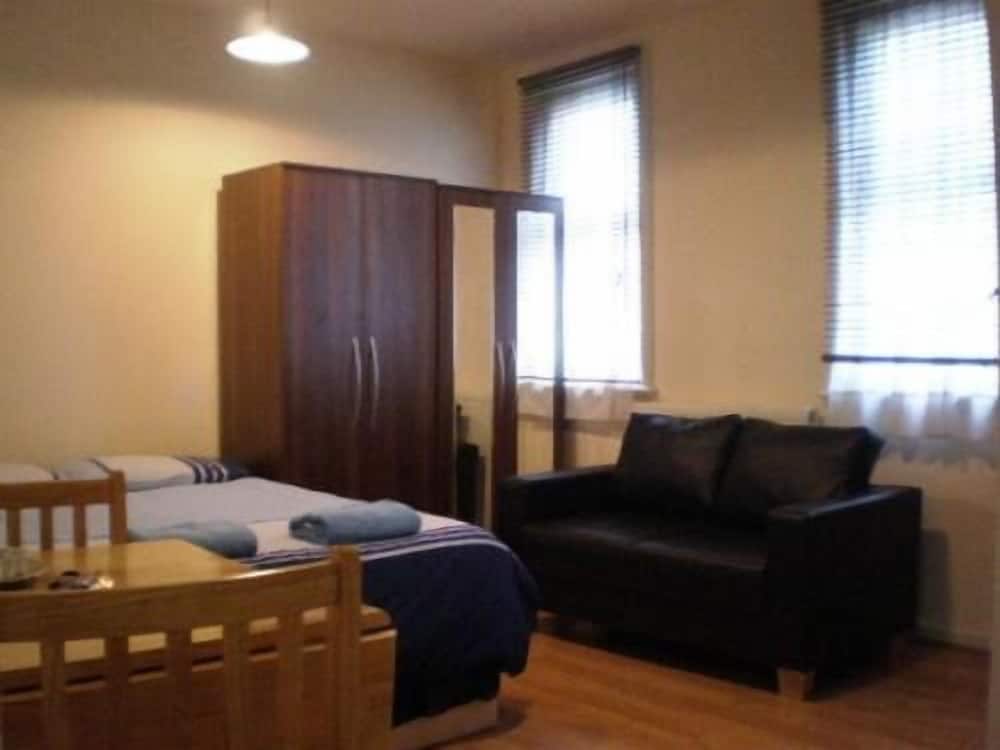 Фото 247London Studio Flats