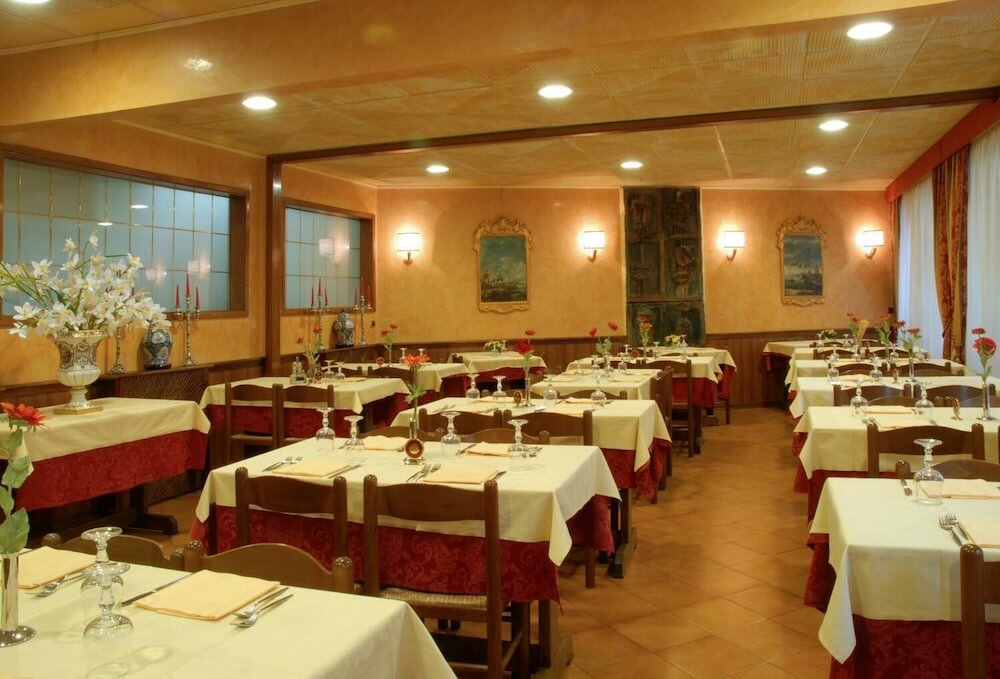 Фото Hotel Mondial