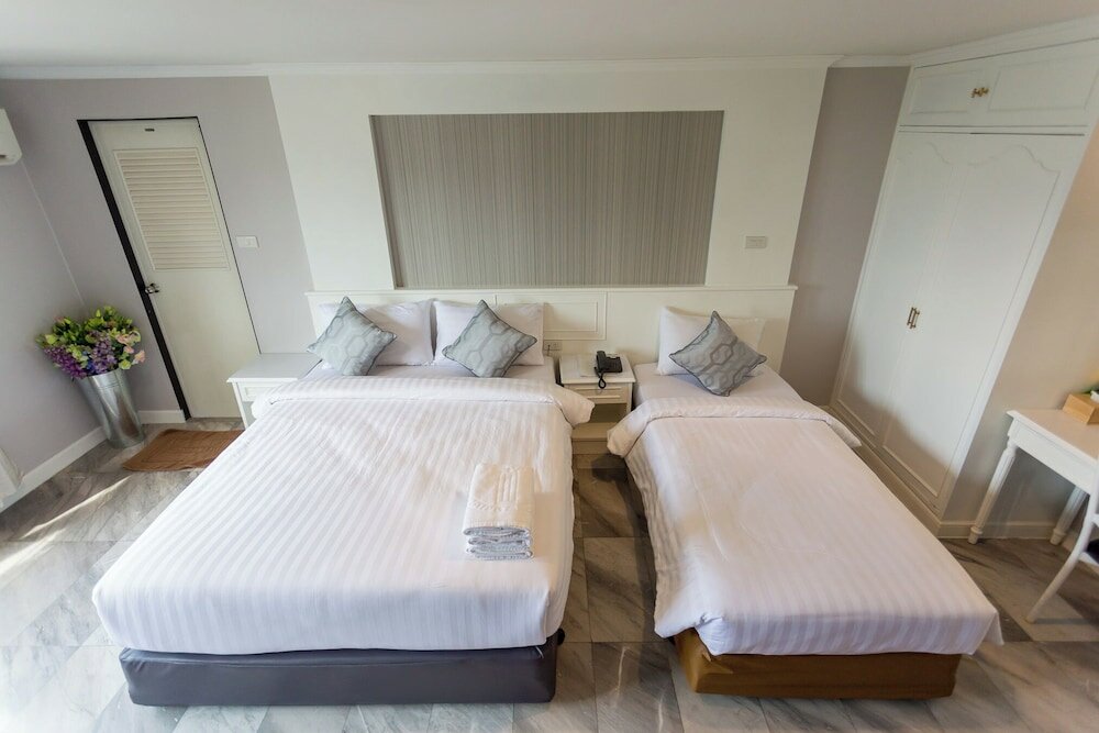 Фото Chaipat Hotel