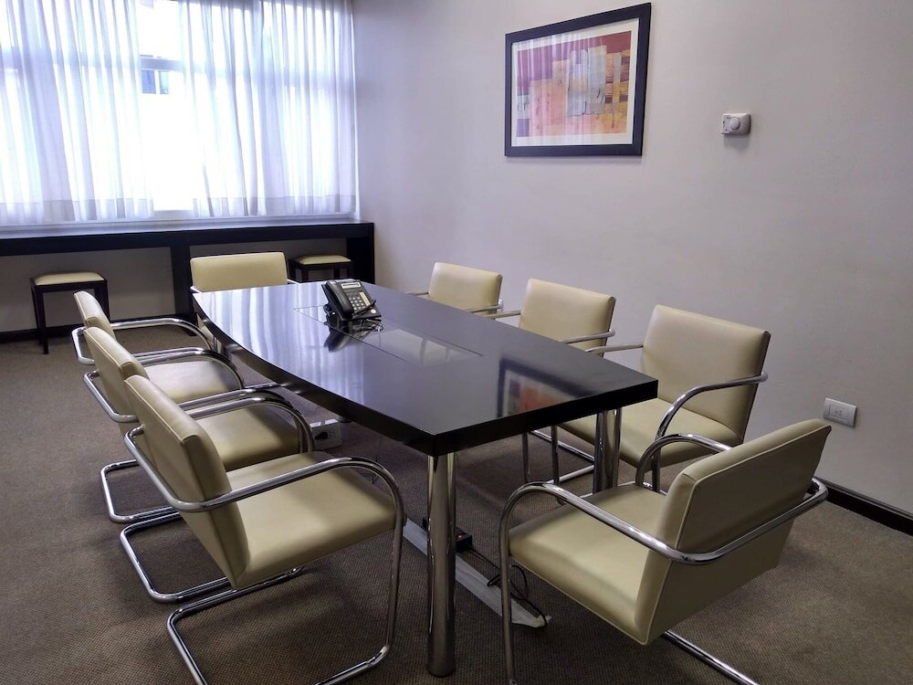 Фото Neuquen Tower Hotel