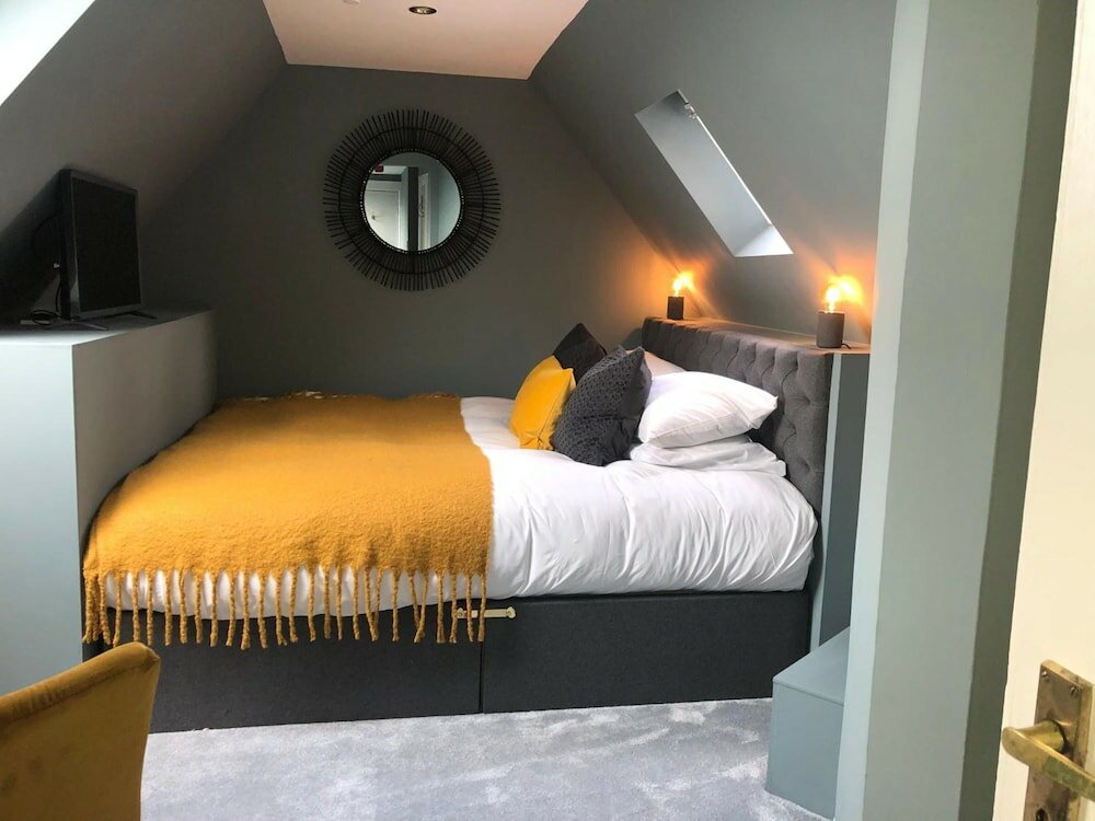 Фото Cathedral House Hotel