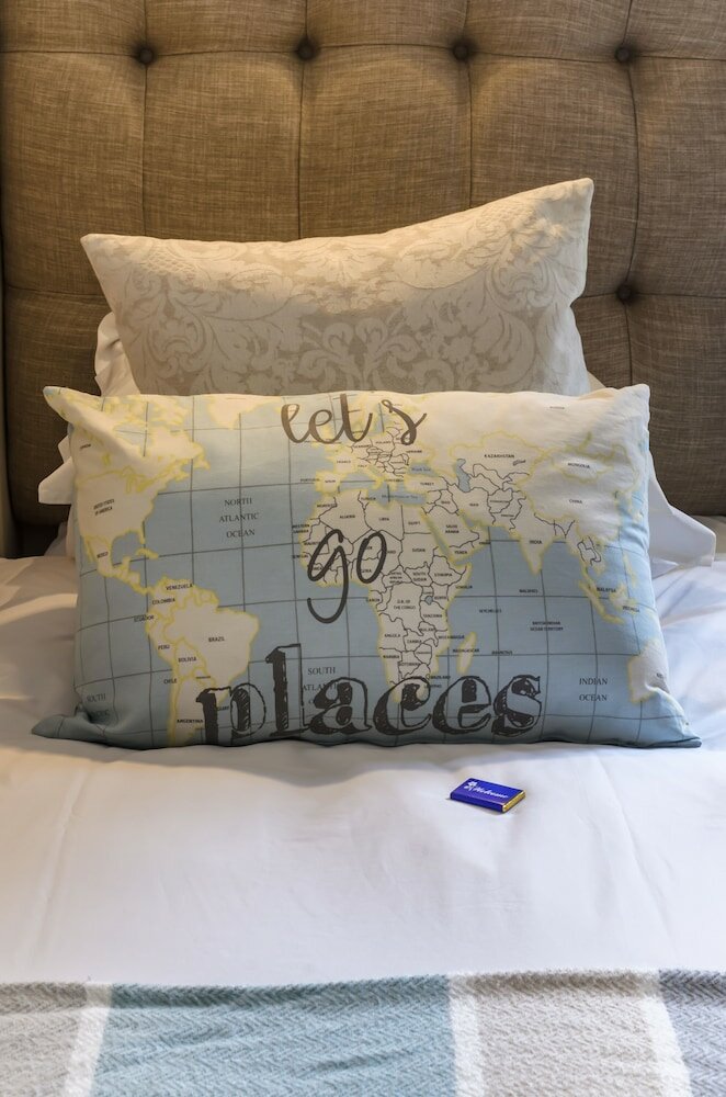 Фото Admiral's Lodge Guest House B & B