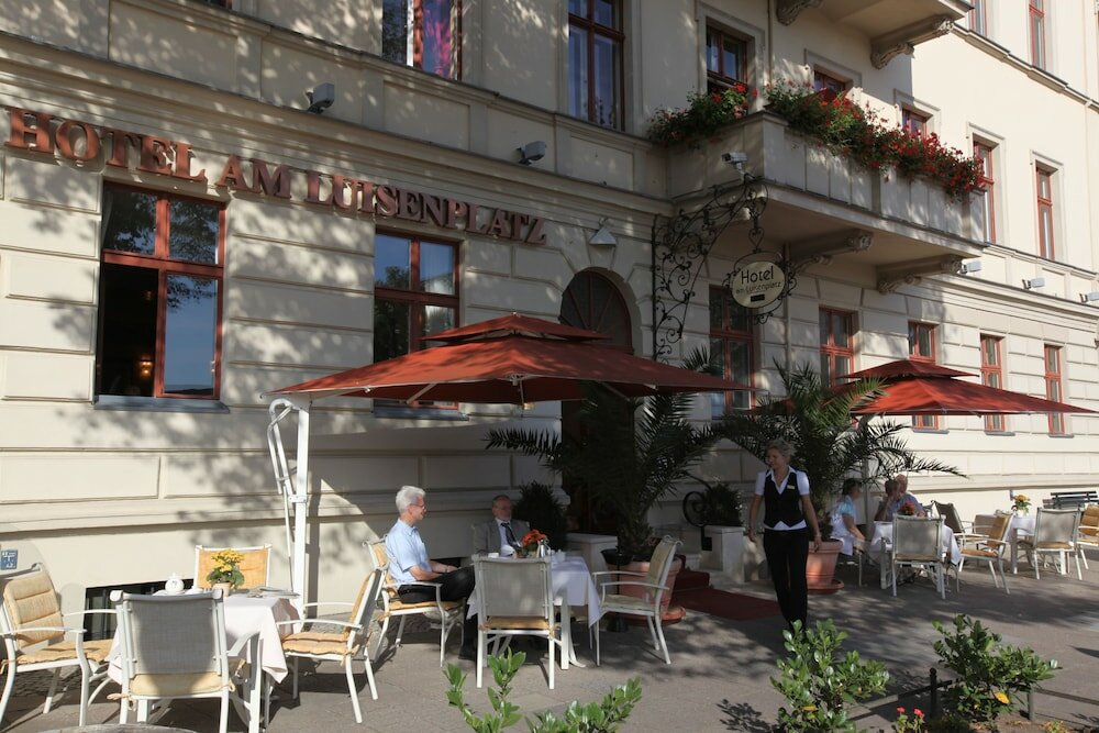 Фото Hotel am Luisenplatz