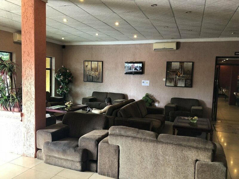 Гостиница Bridgeview Hotel & Conference Centre в Лилонгве