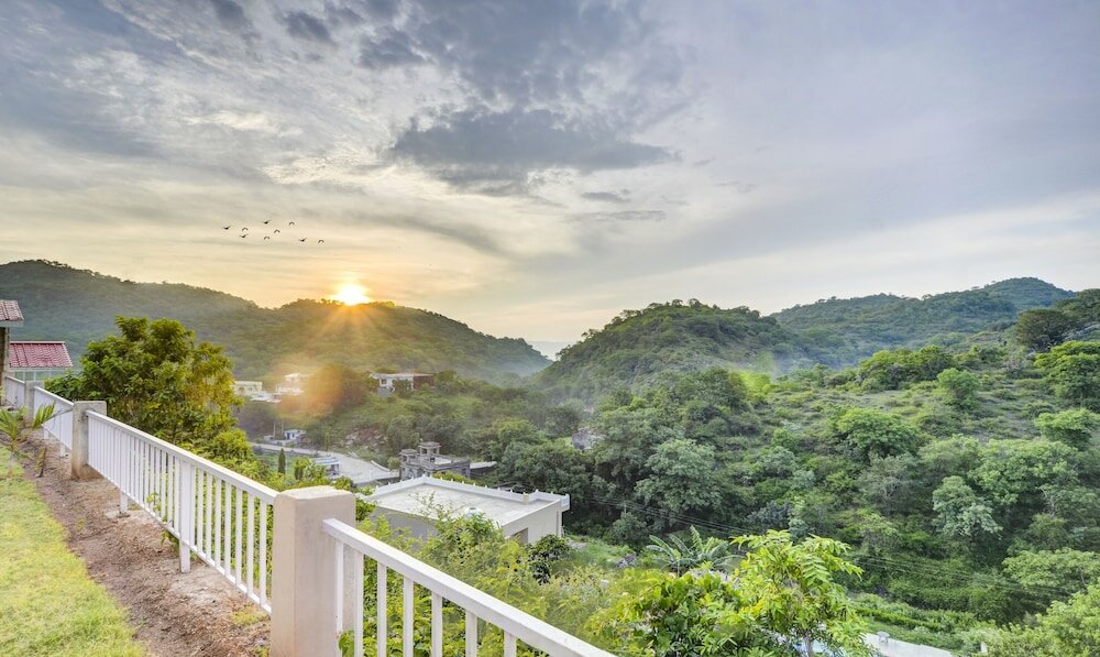 Фото Treebo Trend Hotel Kumbhal Castle With Valley View