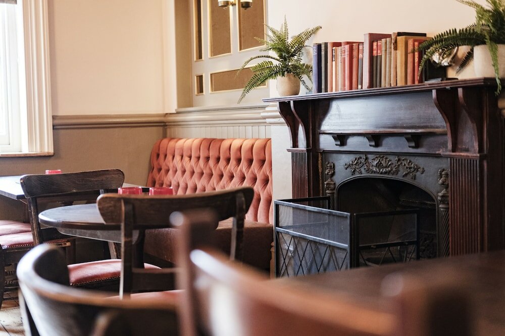 Фото The Drayton Court Hotel