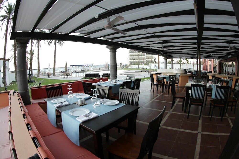 Фото La Posada Hotel & Beach Club