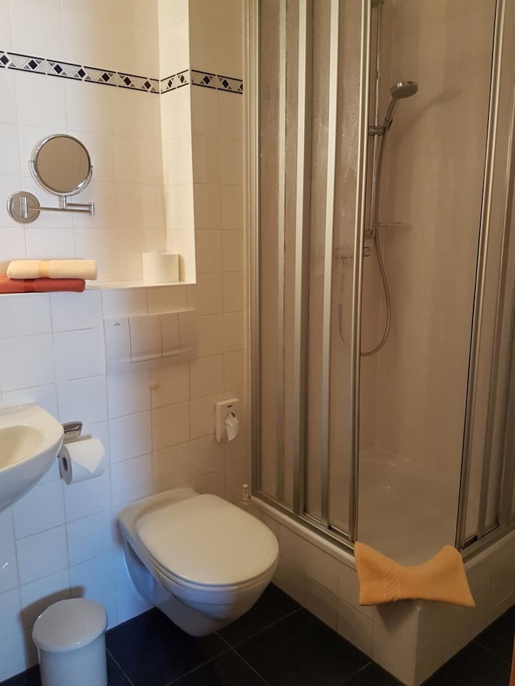 Фото Altstadt Hotel Peiß