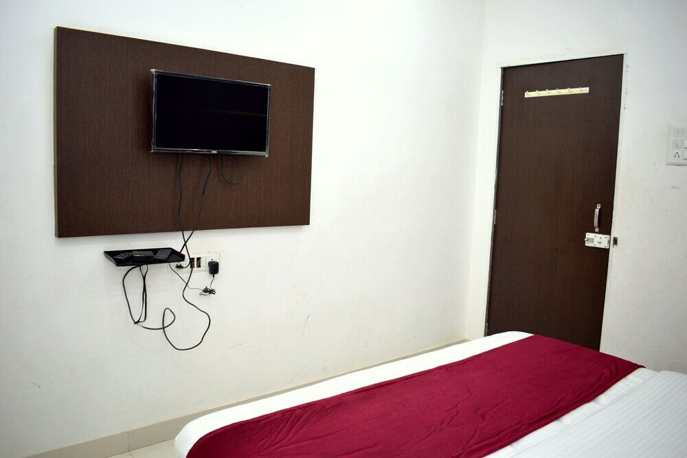 Фото Hotel Surbhi