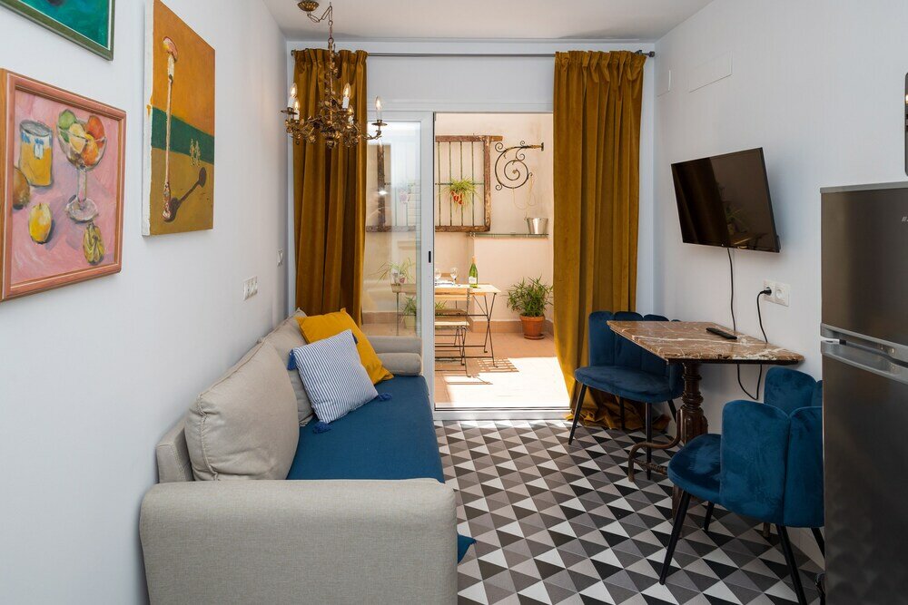 Фото Portus Gaditanus sXVIII Patio andaluz