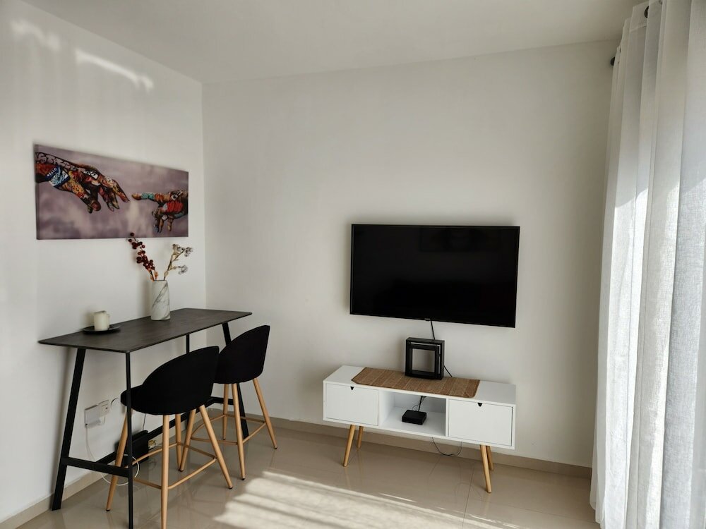 Фото Melony Apartment