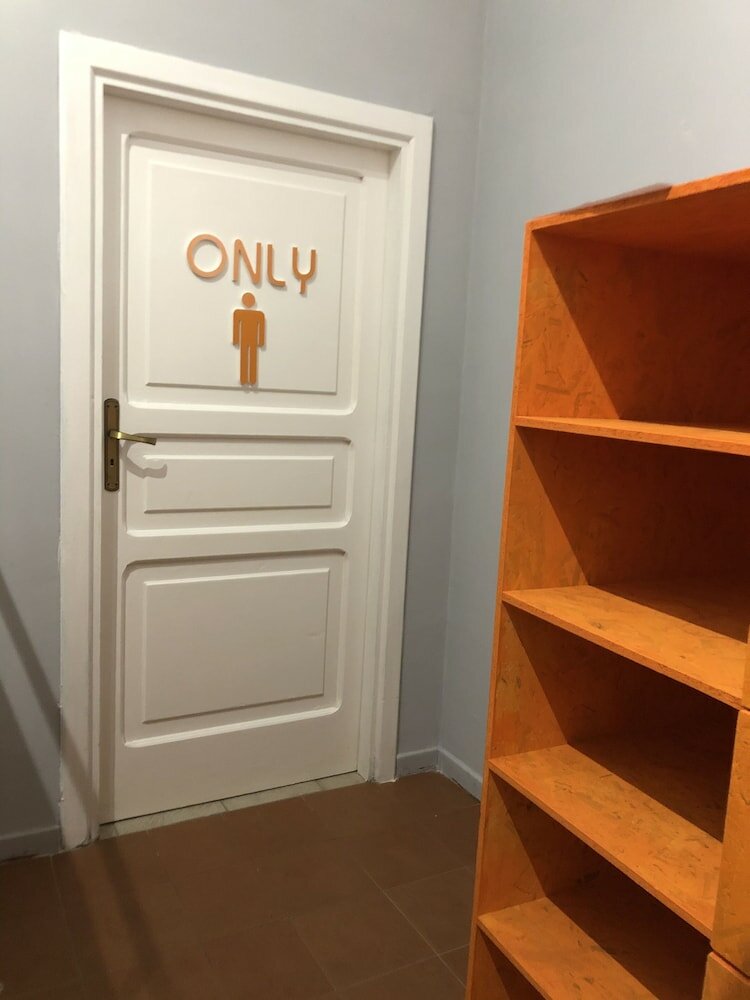 Фото H Hostel Friendly Accommodation