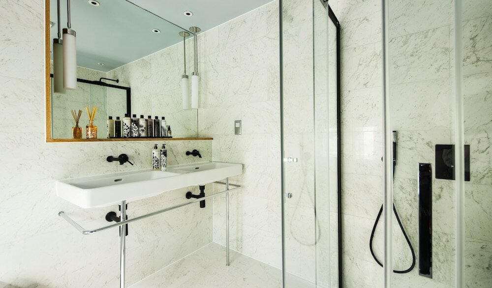 Фото Hiding Space - St Catherine's Hospital