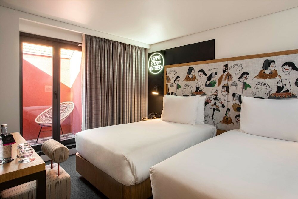 Фото Se Catedral Hotel Porto, Tapestry Collection by Hilton