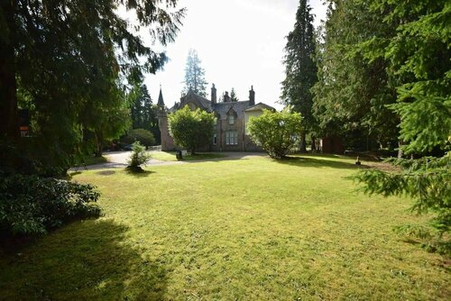 Гостиница Rosedene Highland House - King Studio Apartment 4 в Инвернессе
