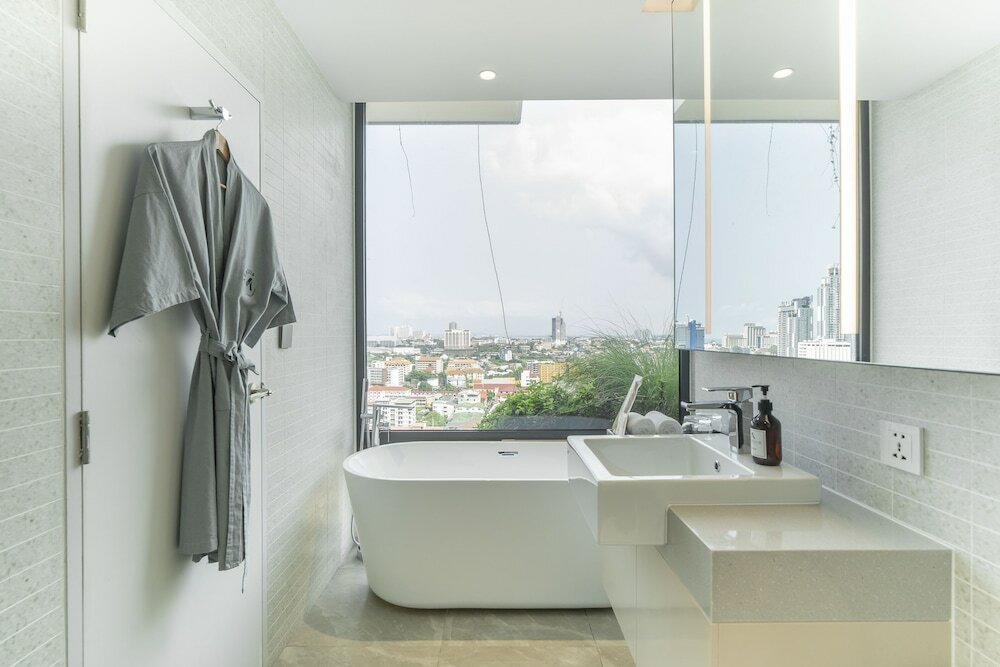 Фото Arbour Hotel and Residence