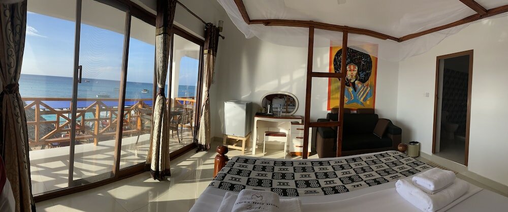 Фото Zenobia Beach Resort