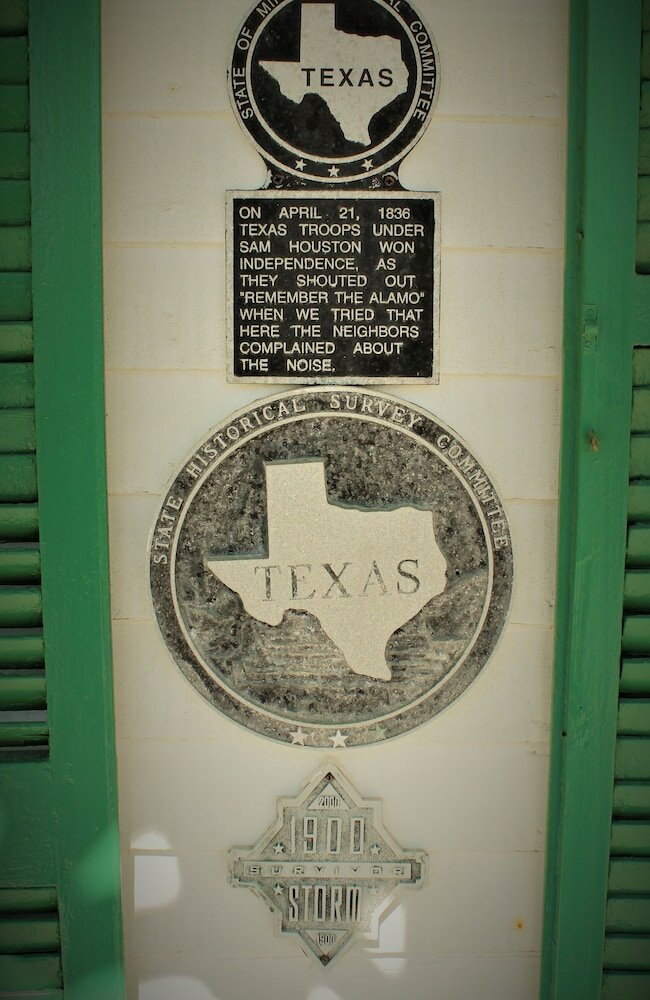 Фото The George Manor