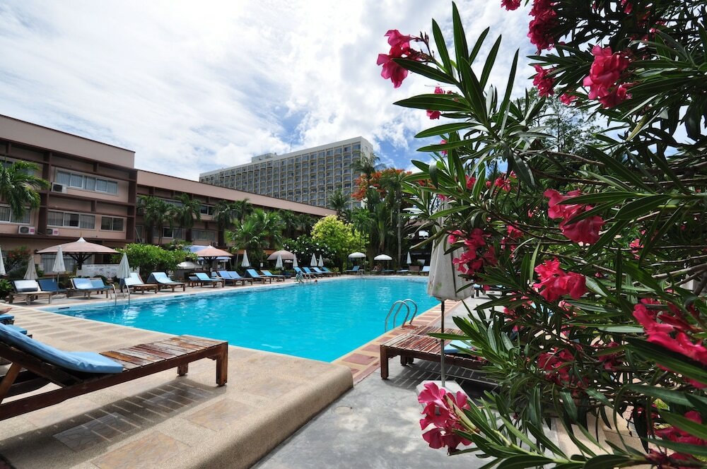 Фото Basaya Beach Hotel & Resort