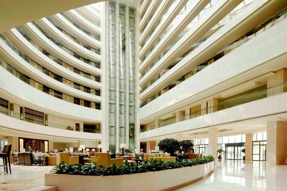 Фото Renaissance Tianjin Lakeview Hotel