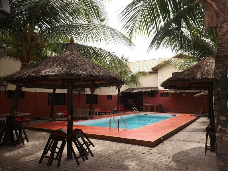 Гостиница La Playa Suites в Лагосе