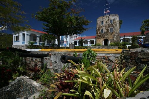 Гостиница Castle Villas at Bluebeard's by Capital Vacations в Шарлотта-Амалии