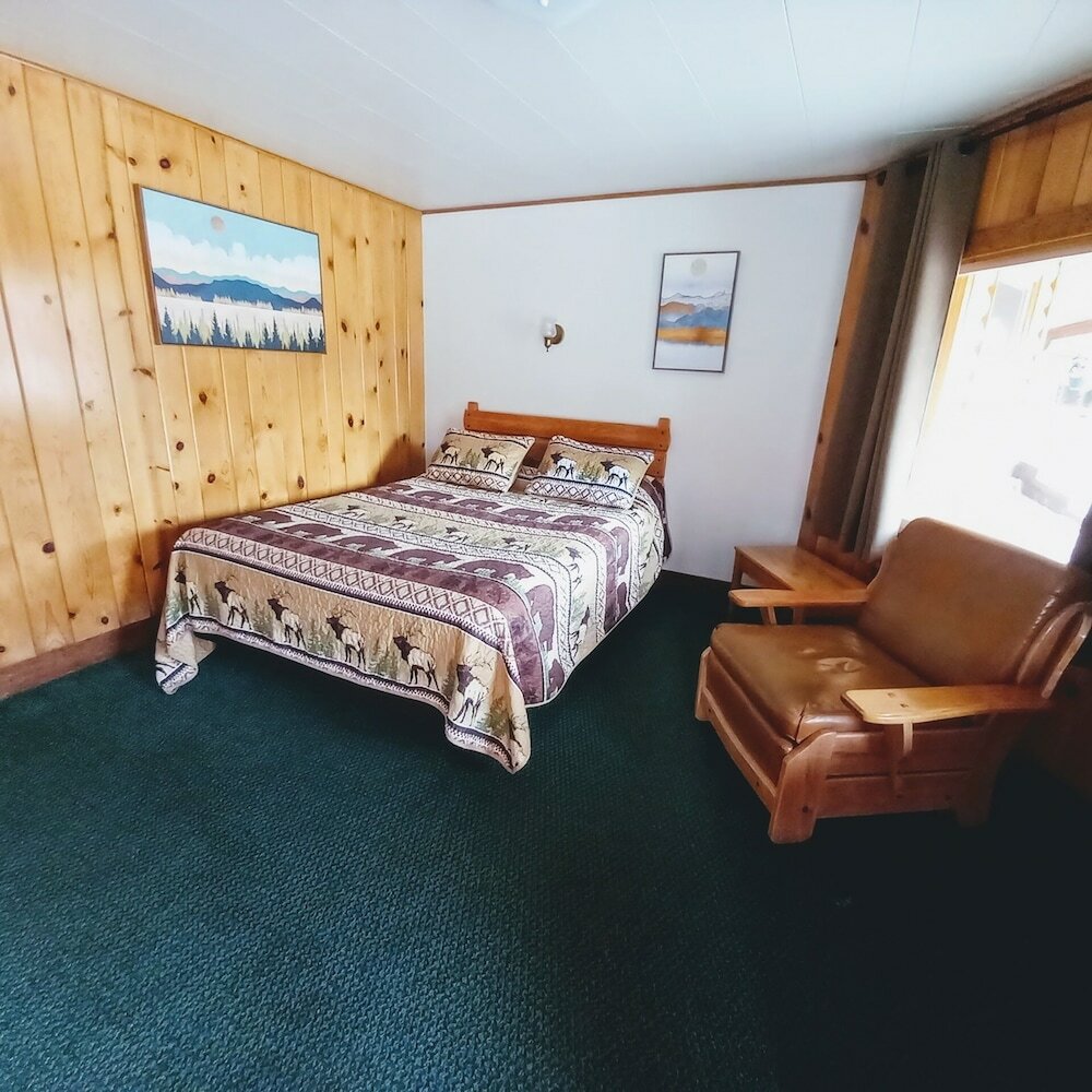 Фото Lone Eagle Lodge