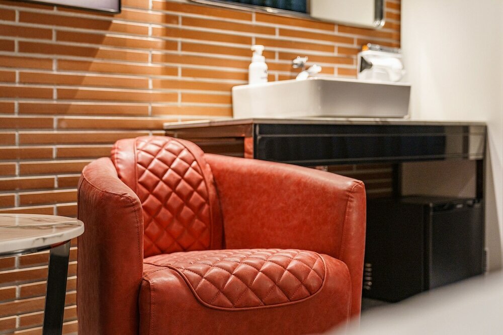 Фото Brown-Dot Hotel Geomdan