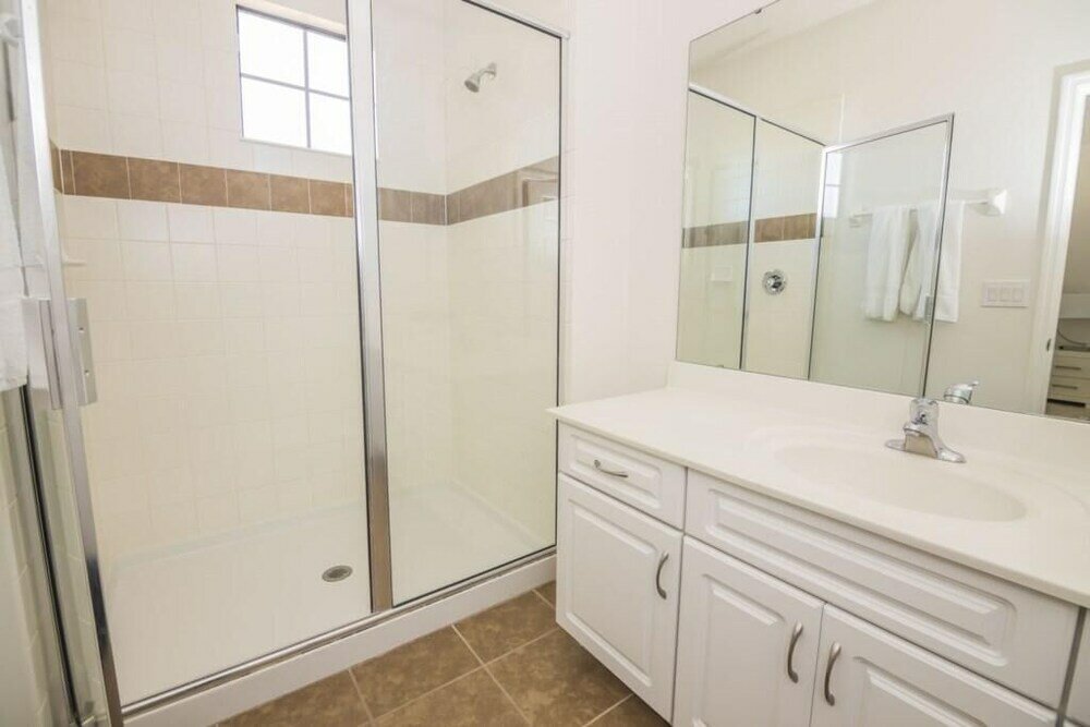 Фото Elegant Providence Resort Pool Home