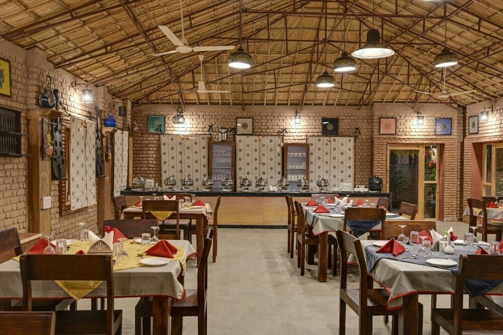 Фото Kavish Jawai Village Resort