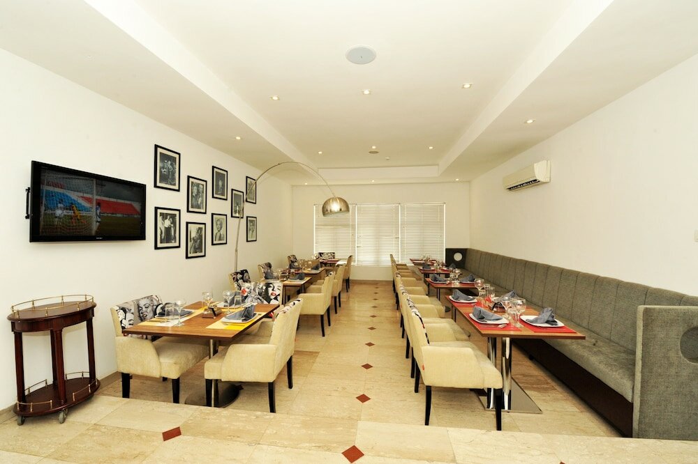 Фото Silver Towers Hotel