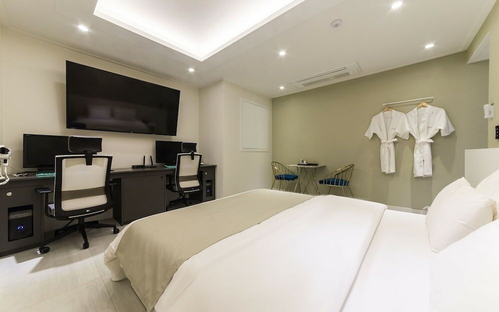 Фото Suwon Hotel Jun