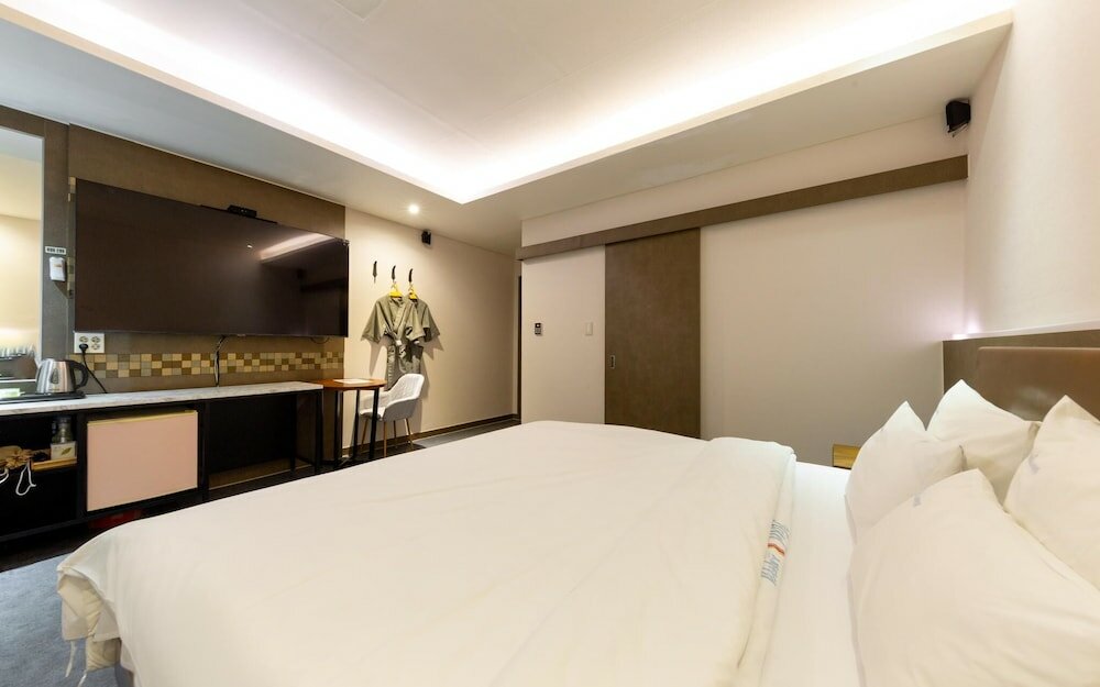 Фото Daejeon Yuseong SPA Tower