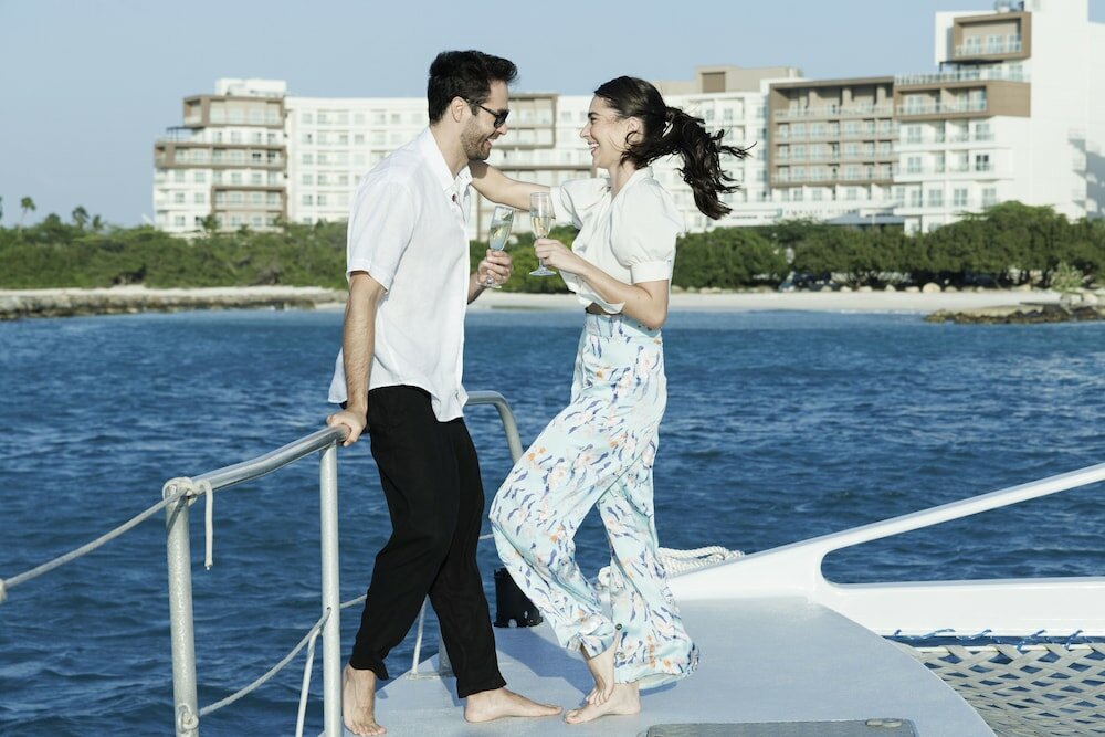 Фото Embassy Suites by Hilton Aruba Resort