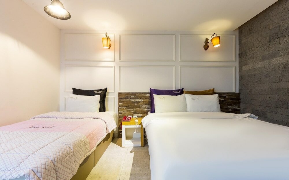 Фото Daejeon Munchang Hotel Some