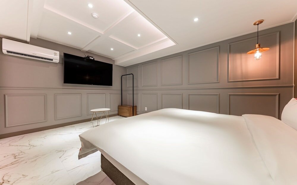 Фото Daejeon Yongjeon Momo