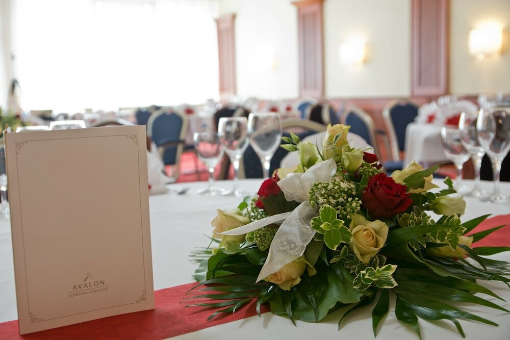 Фото Avalon Hotelpark Königshof