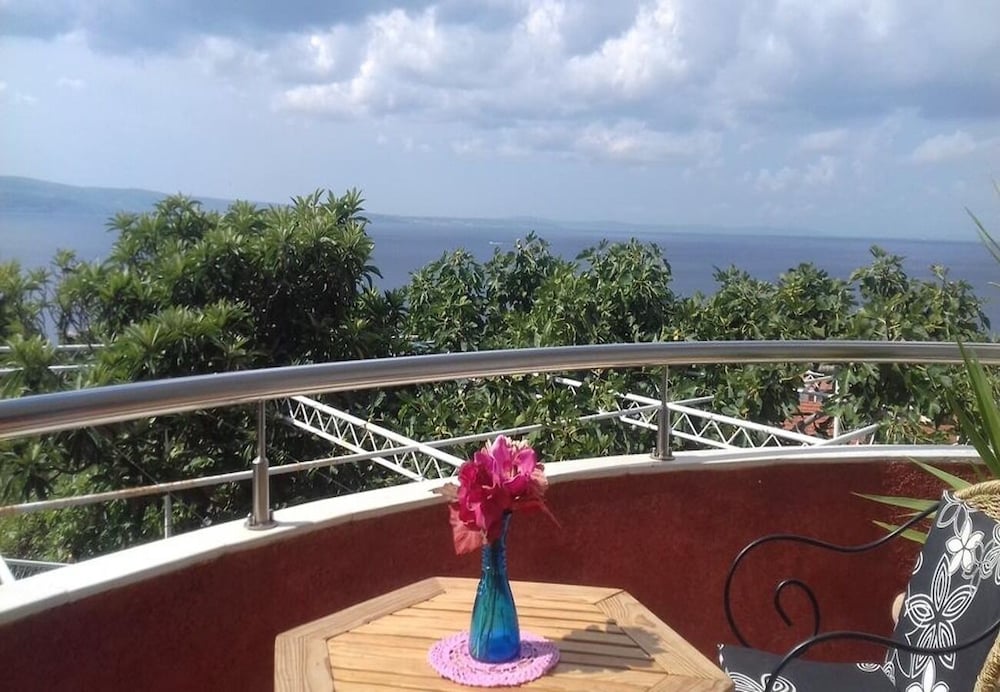 Фото Jugana - With Pool - A1 Donji