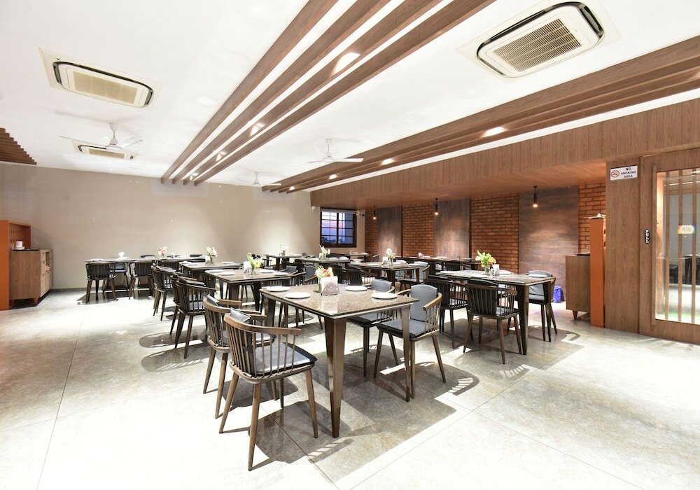 Фото Hotel Kohinoor Plaza