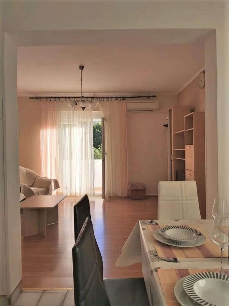 Фото Dani - Free Parking - A1