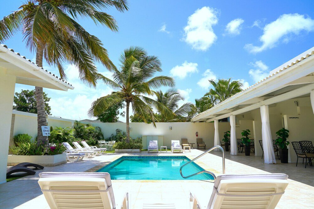 Фото Yoyita Suites Aruba