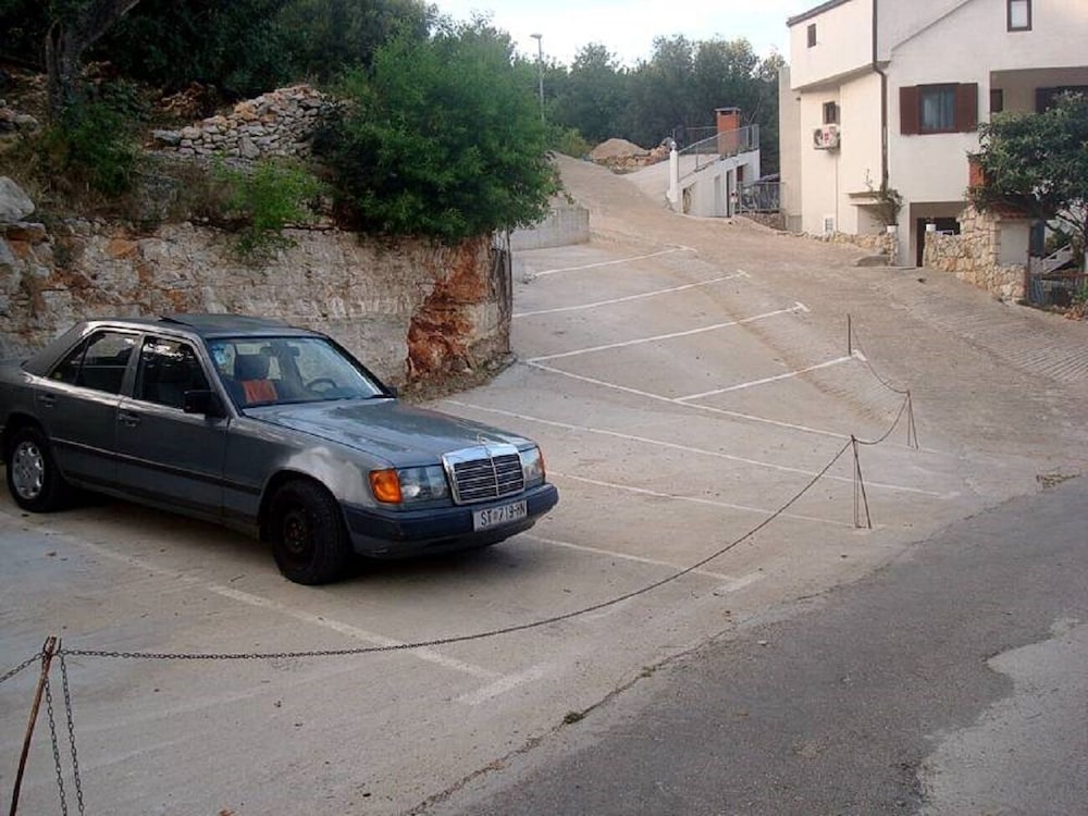 Фото Mato - Free Barbecue - A2