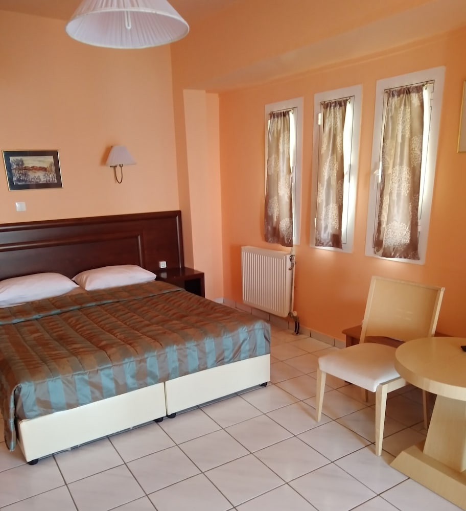 Фото Polychrono Beach Hotel