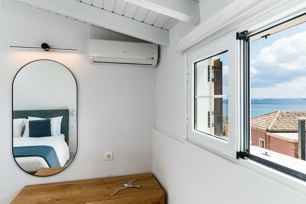 Фото The Seaview Corner Apartments by Konnect, Ipsos