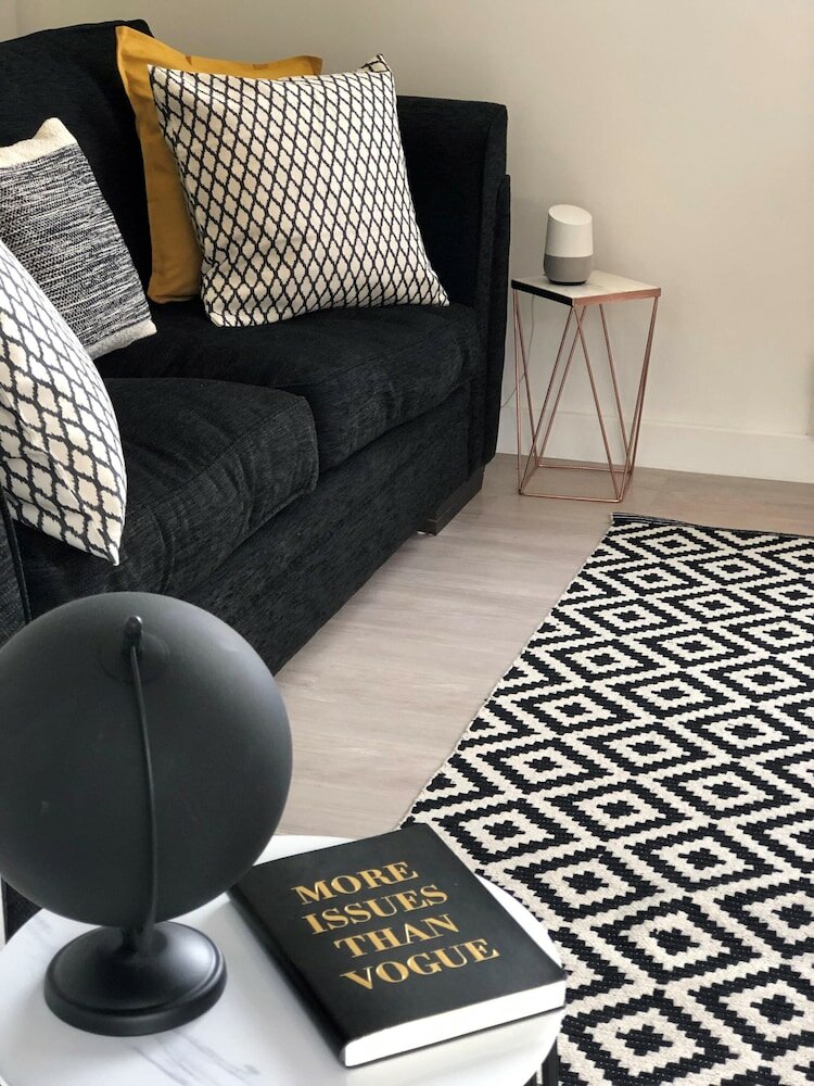 Фото Luxury Serviced Apartments Stevenage, Hertfordshire