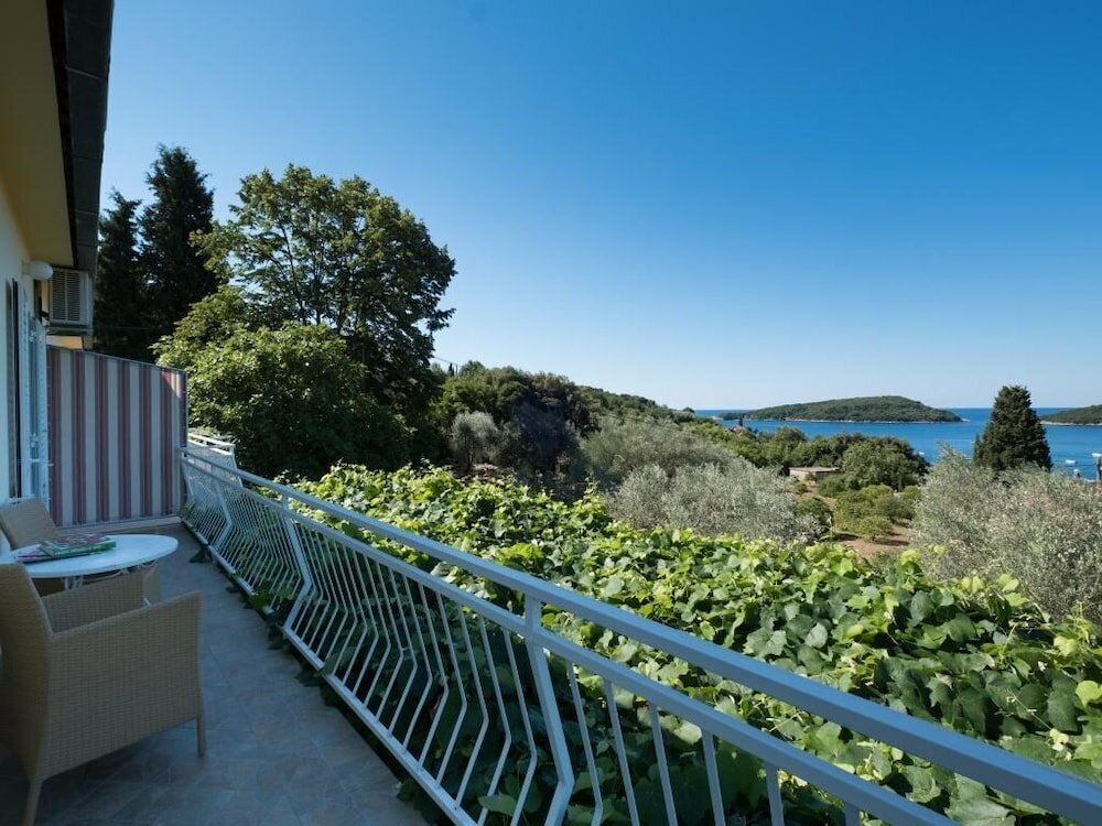 Фото Apartments Saulan