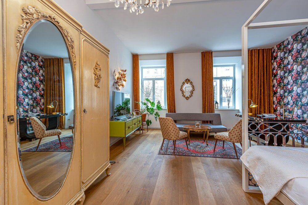 Фото Tromostovje II In Heart Of Ljubljana